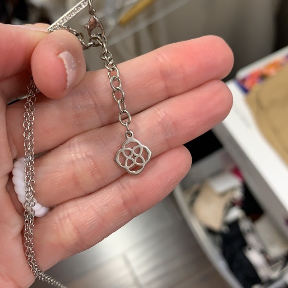 Kendra Scott Elisa necklace - Picture 4 of 4